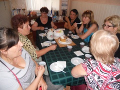 Старшие по домам ТОС «Уют+» собрались на организационной встрече.