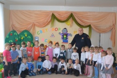 Праздник "Светофор и все, все, все" состоялся в детском саду № 8 "Алёнушка" 