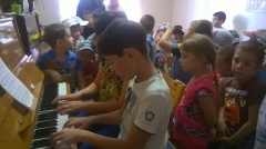 Воспитанники старшей и подготовительной групп детского сада №12 «Сказка» посетили детскую школу искусств 