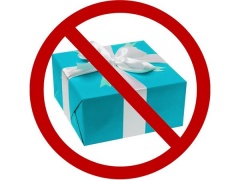 О запрете дарить подарки лицам, замещающим государственные и муниципальные должности