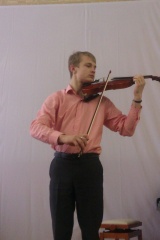 Концерт Ожегова Данила в классе скрипки.